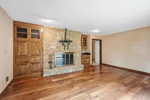 947 Brittany Hills Dr, Washington Twp, OH 45459 - Photo 13