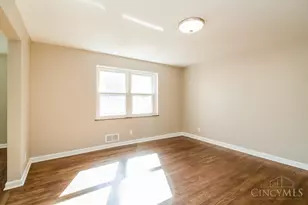 4105 Paxton Woods Dr, Cincinnati, OH 45209 - Photo 7