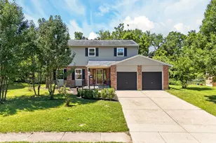 1645 Mandarin Ct, Forest Park, OH 45240 - Photo 7