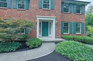 9677 Friar Tuck Dr, West Chester, OH 45069 - Photo 3