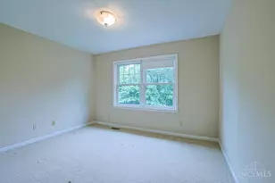9677 Friar Tuck Dr, West Chester, OH 45069 - Photo 33