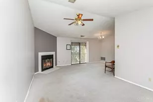 518 Riddle Rd, Cincinnati, OH 45220 - Photo 3