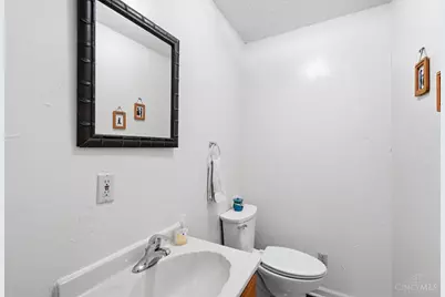 1428 E Social Row Road, Washington Twp, OH 45458 - Photo 15