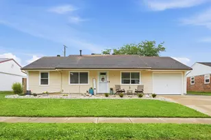 80 S Hillcrest Dr, Germantown, OH 45327 - Photo 3
