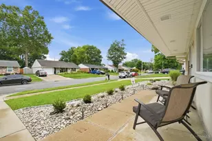 80 S Hillcrest Dr, Germantown, OH 45327 - Photo 5
