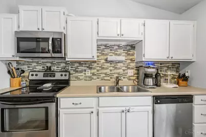 8242 Ravenwood Way, West Chester, OH 45069 - Photo 37