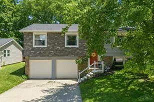 8242 Ravenwood Way, West Chester, OH 45069 - Photo 19