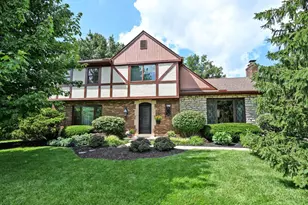 6356 Oakcreek Dr, Cincinnati, OH 45247 - Photo 1