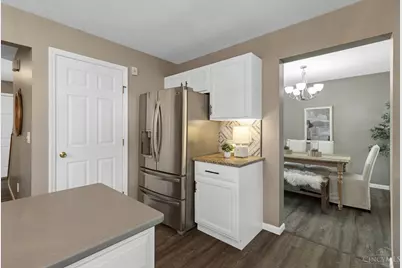 8042 Laurelwood Drive, Maineville, OH 45039 - Photo 13