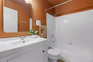 8042 Laurelwood Dr, Hamilton Township, OH 45039 - Photo 27