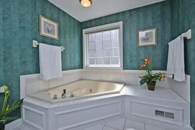 8552 Deerway Drive, Cincinnati, OH 45236 - Photo 33