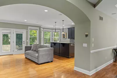 434 Stanley Avenue, Cincinnati, OH 45226 - Photo 3
