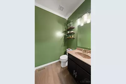 875 Grande Oaks Drive, Hamilton Township, OH 45152 - Photo 9