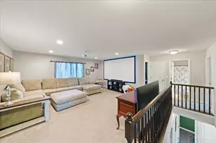 875 Grande Oaks Dr, Hamilton Township, OH 45152 - Photo 21