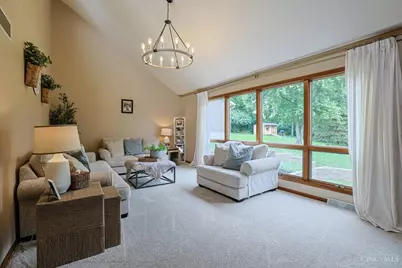 2940 Timberview Drive, Cincinnati, OH 45211 - Photo 9