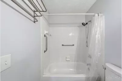 5983 Meadowcreek Drive #4, Milford, OH 45150 - Photo 11