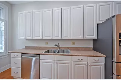 4266 Williamson Place, Cincinnati, OH 45223 - Photo 7
