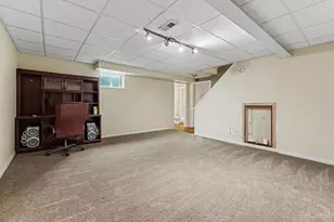 7751 Crystal Lake Ln, Hamilton Township, OH 45039 - Photo 17