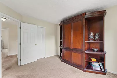 7751 Crystal Lake Lane, Hamilton Township, OH 45039 - Photo 15