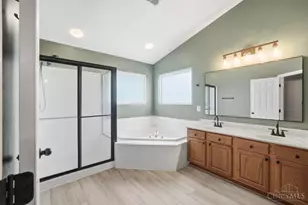 740 Oak Forest Dr, Hamilton Township, OH 45152 - Photo 23