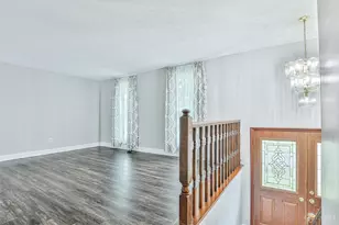 2280 Chesterfield Ln, Batavia Township, OH 45103 - Photo 5