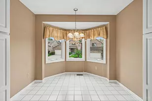 5844 Bayou Ct, Green Township, OH 45248 - Photo 7