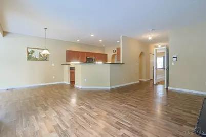 7307 Hunters Ridge Lane, Colerain Township, OH 45248 - Photo 7