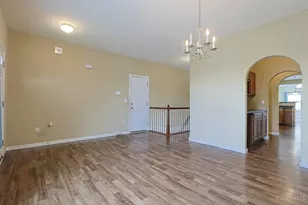 7307 Hunters Ridge Ln, Colerain Township, OH 45248 - Photo 9