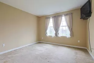 7307 Hunters Ridge Ln, Colerain Township, OH 45248 - Photo 23