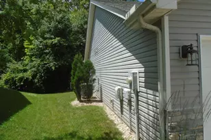74 W Persimmon Dr, Hamilton, OH 45013 - Photo 3