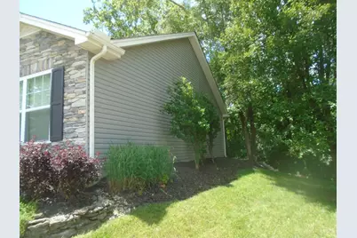 74 Persimmon Drive W, Hamilton, OH 45013 - Photo 3