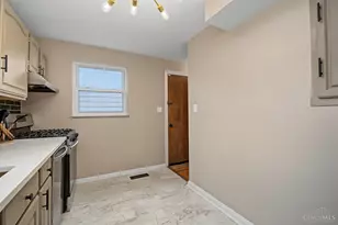 2479 Hudson Ave, Norwood, OH 45212 - Photo 11