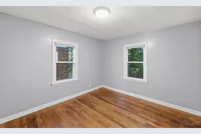 6924 Gloria Drive, Cincinnati, OH 45239 - Photo 17
