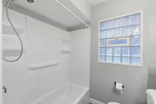 6924 Gloria Dr, Cincinnati, OH 45239 - Photo 25