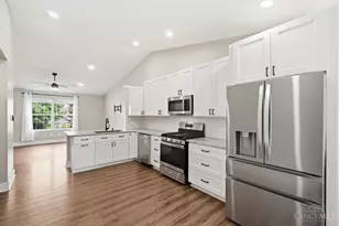 9575 Deer Track Rd, West Chester, OH 45069 - Photo 13