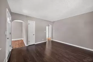 4312 Kugler Mill Rd, Sycamore Township, OH 45236 - Photo 5