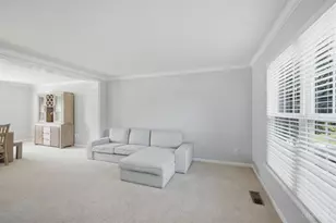 7675 Tylers Meadow Dr, West Chester, OH 45069 - Photo 9
