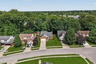 8684 Beckys Ridge Dr, Colerain Township, OH 45251 - Photo 7