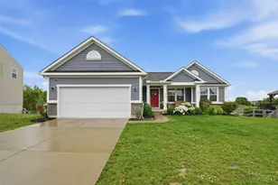 1261 Autumn Ridge Dr, Lebanon, OH 45036 - Photo 1