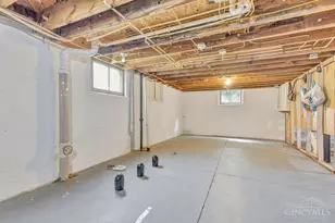 5415 Lester Rd, Cincinnati, OH 45213 - Photo 27