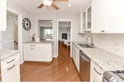 3658 Herschel, Cincinnati, OH 45208 - Photo 7