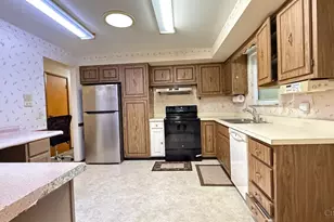 3762 Ridgedale Dr, Green Township, OH 45247 - Photo 11
