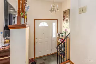 3762 Ridgedale Dr, Green Township, OH 45247 - Photo 9