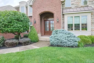 8126 Deer Path Ln, Sycamore Township, OH 45243 - Photo 3