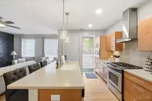 9 Mercer St, Cincinnati, OH 45202 - Photo 11