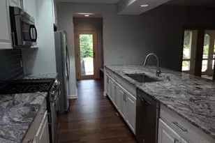 2646 Fair Oaks Ln, Amberley, OH 45237 - Photo 11
