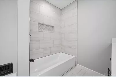 3529 Daytona Avenue, Cincinnati, OH 45211 - Photo 25