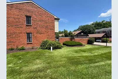 3434 Sunbury Lane, Cincinnati, OH 45251 - Photo 3