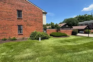 3434 Sunbury Ln, Colerain Township, OH 45251 - Photo 3