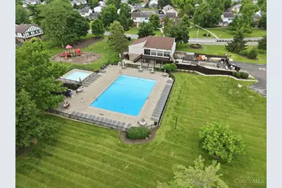 3434 Sunbury Lane, Cincinnati, OH 45251 - Photo 5